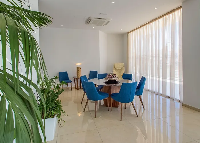 Stamatia Ayía Nápa