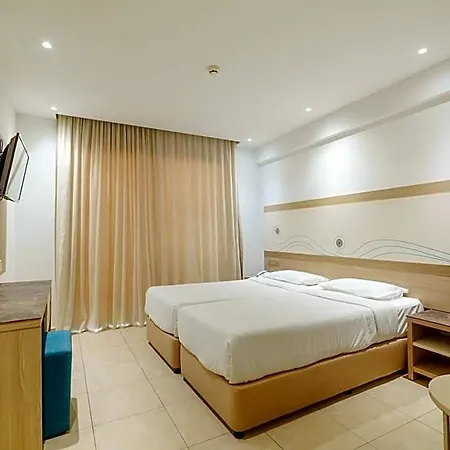 Hotel Stamatia 3*
