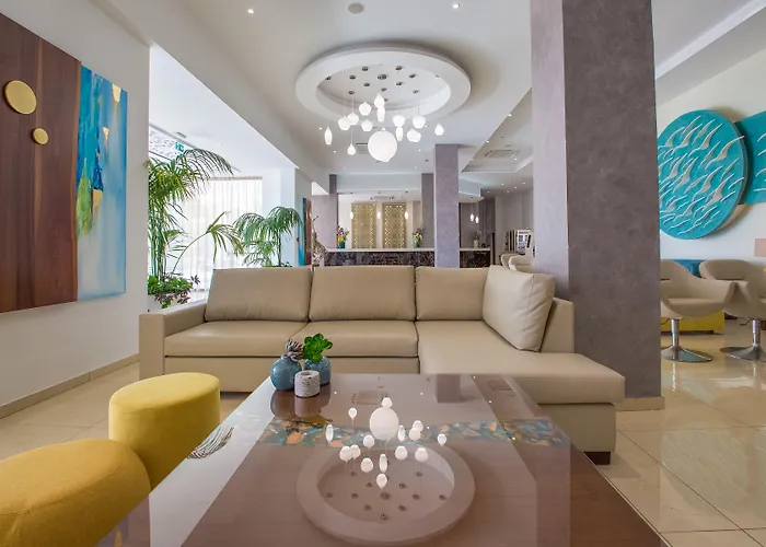 Stamatia Ayía Nápa